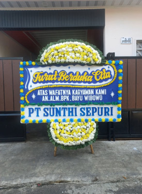 Papan Bunga Duka di Gonda Baru