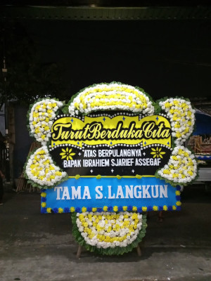 Papan Bunga Duka di Gonda Baru